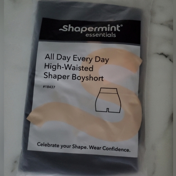 New tag Shapermint Essentials All Day Every Day High-Waisted Shaper Boy shorts - Picture 9 of 11